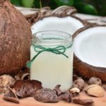Olio di cocco: il prodotto beauty da portare sempre in spiaggia